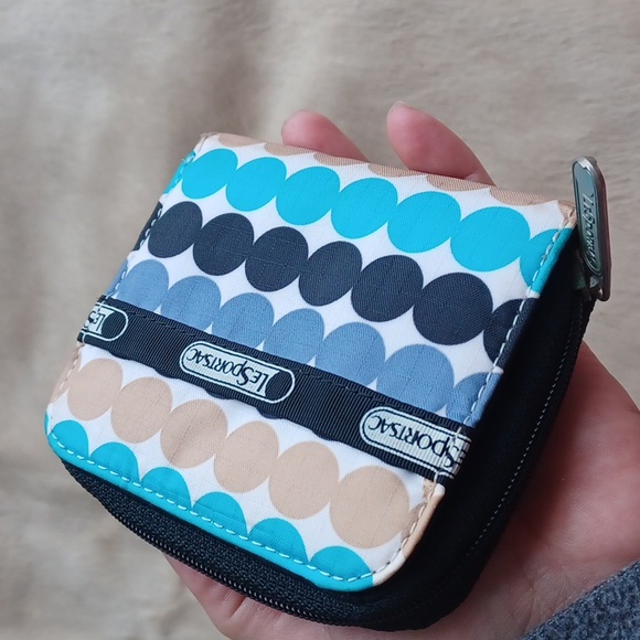 Le Sportsak Wallet - Picture 14 of 15